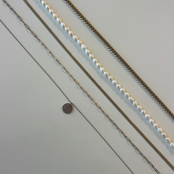 NECKLACE BUNDLE (5) - Picture 2 of 4